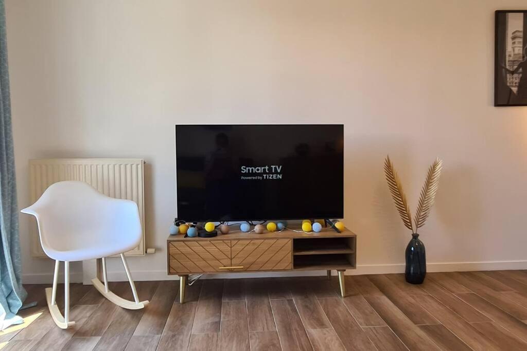 Appt 80M², 13 P, Disneyland, Fibre, 2 Parkings Chessy  Buitenkant foto