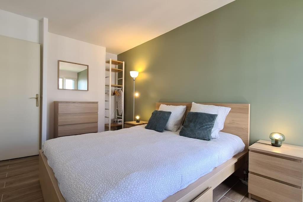 Appt 80M², 13 P, Disneyland, Fibre, 2 Parkings Chessy  Buitenkant foto