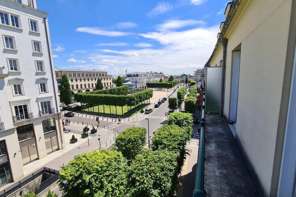 Appt 80M², 13 P, Disneyland, Fibre, 2 Parkings Chessy  Buitenkant foto